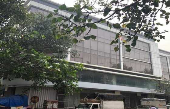 Rent F/F 500 sft Office, SV Rd, Santacruz W, Kamla Space.