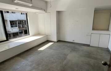 Sea View 2 BHK for Rent in Andheri West