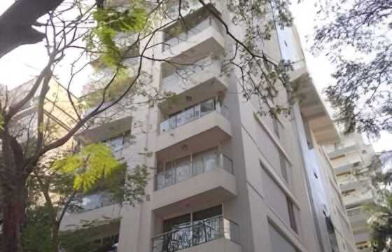 Rent Semi Furnished 3 Bhk in Bandra W, Nav Palmarya Apt.