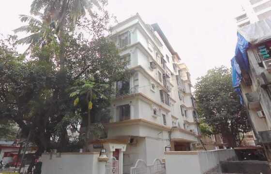 Rent Furnished 2 Bhk in Khar west, 9th Rd, Bhasin House.