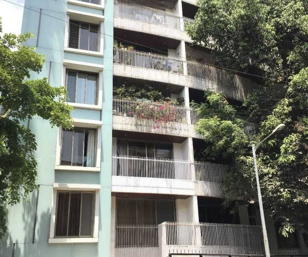 The Moorings, Bandra West.