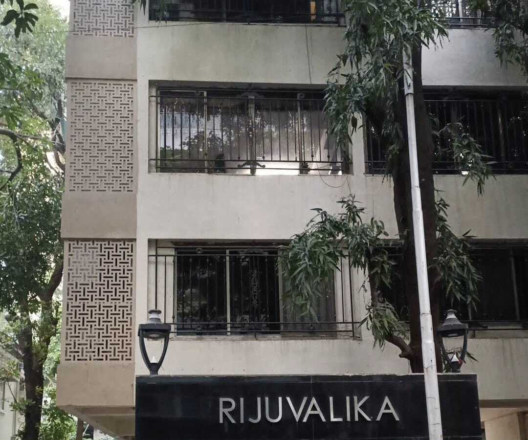 Sale 3 Bhk, Khar W, Rijuvalika, 11th Rd.