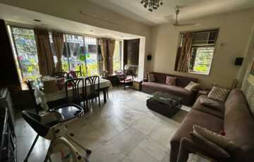 Sale 3 Bhk going for Redevelopment 900 sft in Andheri West, 4 Bungalows.