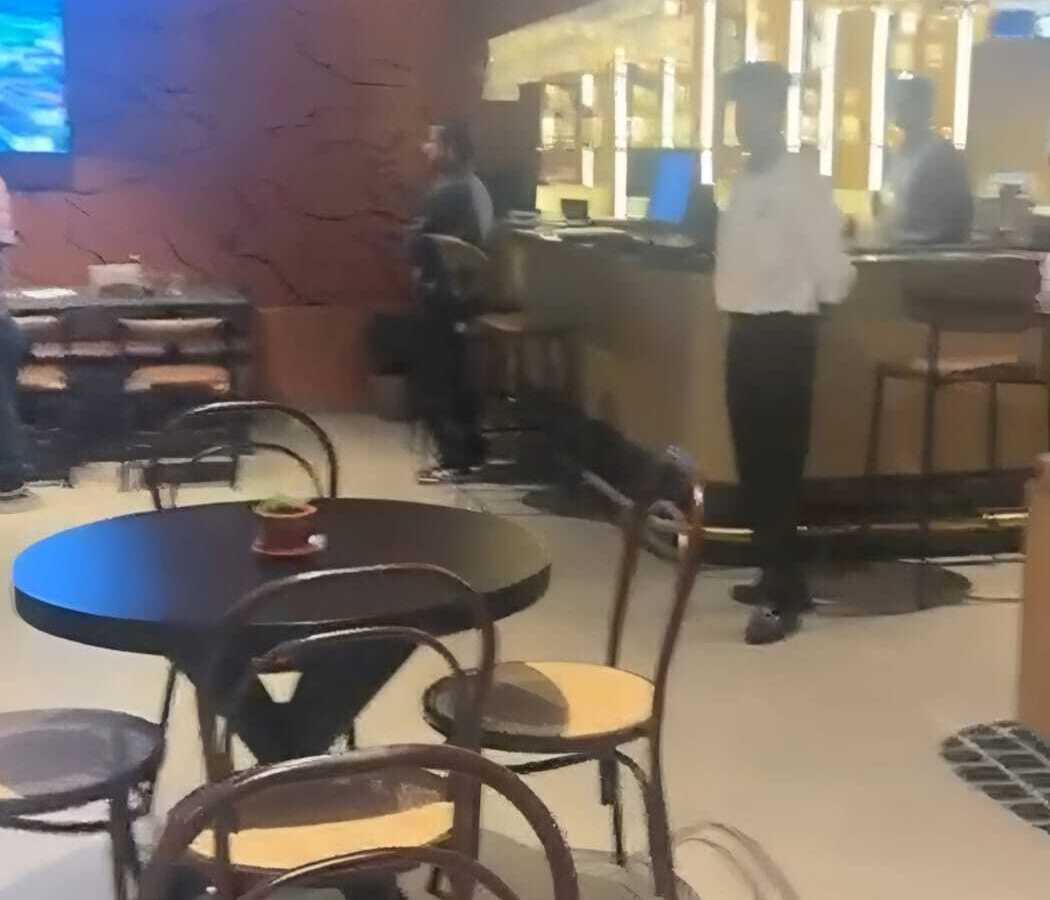 Restaurant and Bar for Sale in Nariman Point..