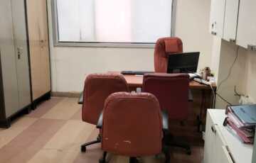 Rent Furnished 2100 sft Office in Goregaon W, Off SV Rd, Washington Plaza.