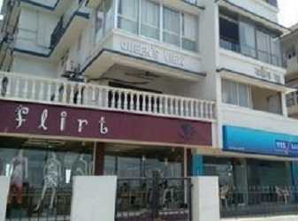 1 BHK Apartment For Sale At Walkeshwar, Malabar Hill.