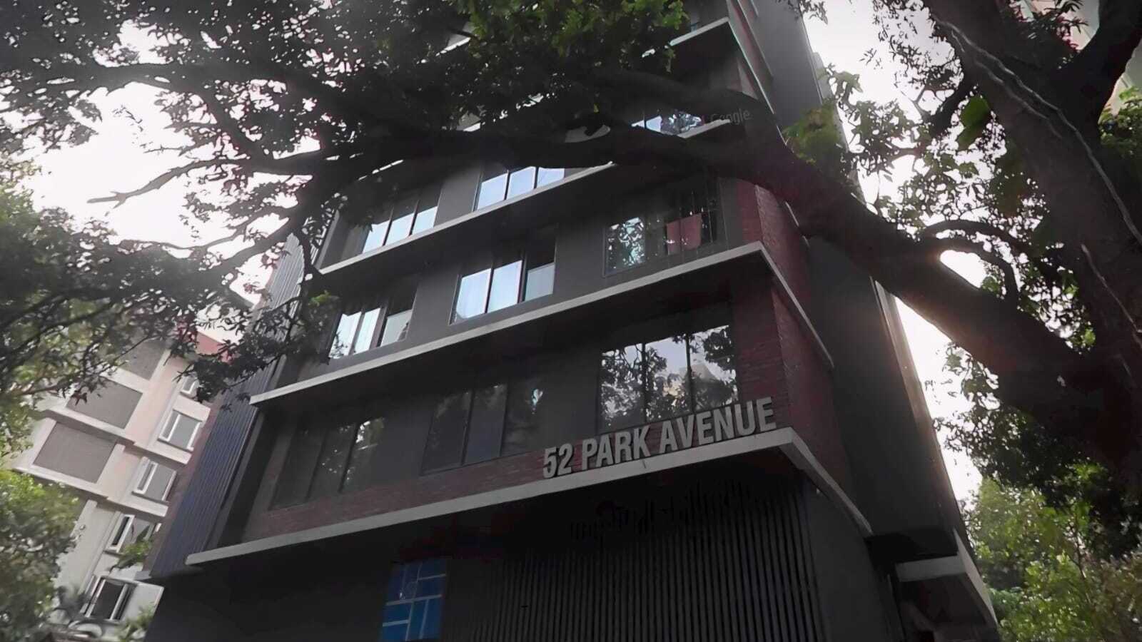 Sale 3 Bhk, 1000 sft, Khar W, 52 Park Avenue, 12th Rd.