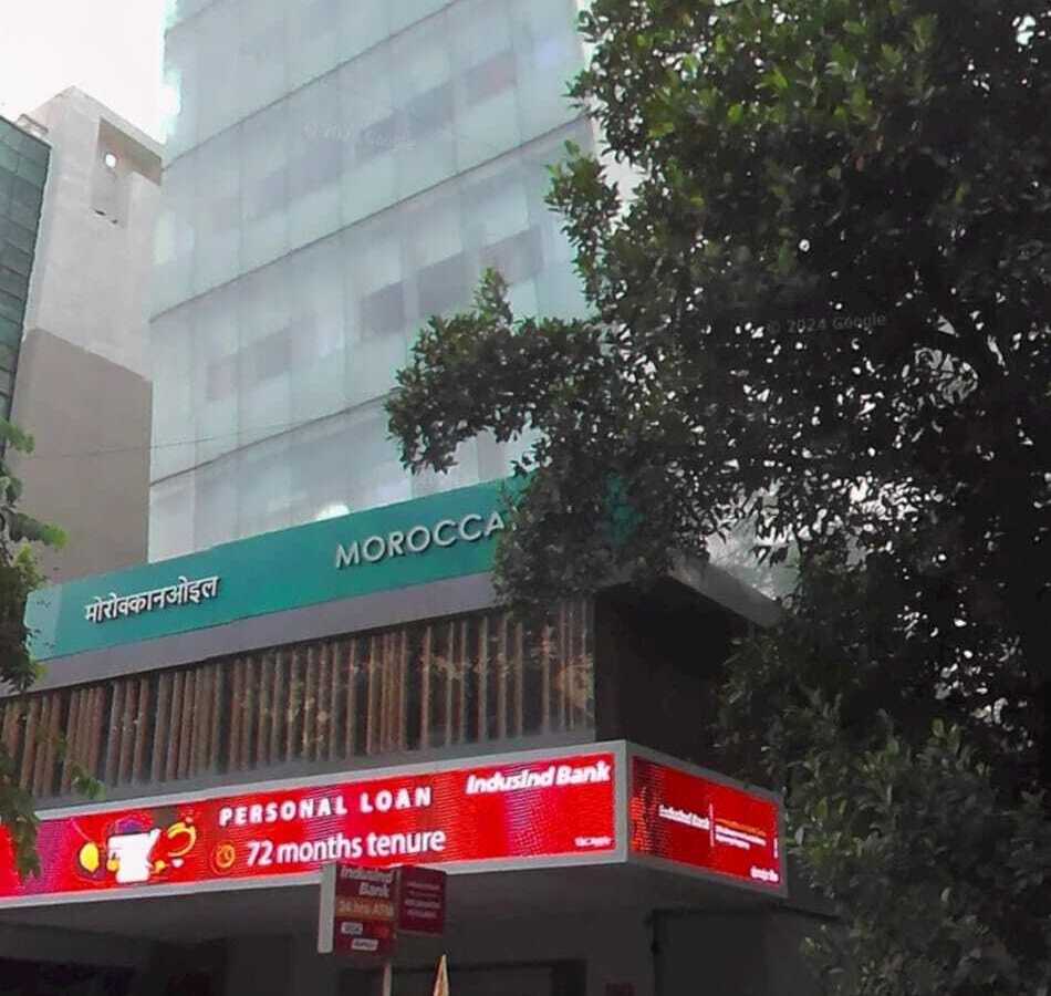 Rent F/F 1750 sft Office in Linking Rd, Khar W, Glacis Tower.