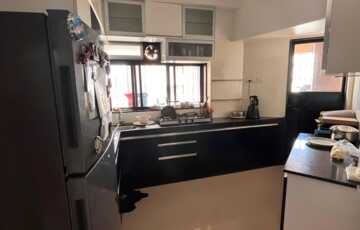 Sale 2 Bhk in Khar W, Ambedkar Rd, Lok Nirman Heights.