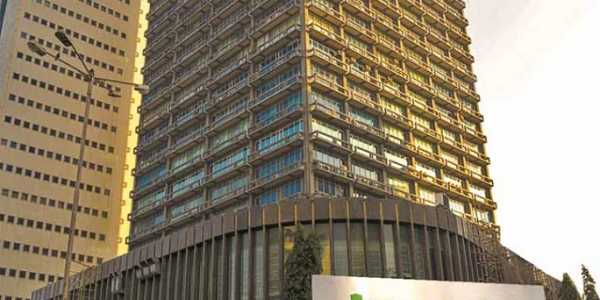 5500 Sq.ft. Commercial Office For Rent At Express Towers, Nariman Point.