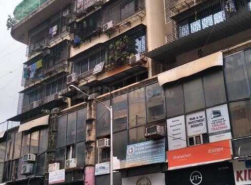 Rent 400 sft Office in Andheri W, Lokhandwala, RNA Arcade.