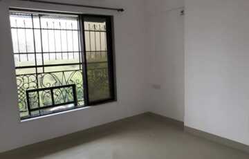 Sale 4 Bhk 1200 sft in Andheri West, Versova, Versova Kiran.