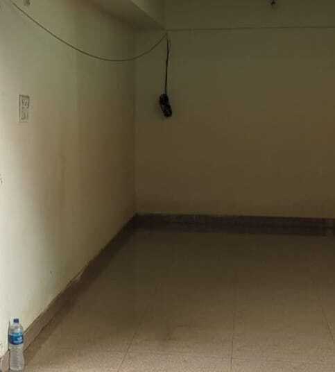 Shop for Sale in Bylanes of Bandra Bazaar Road for cloud kitchen.