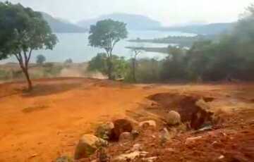 2 Acres Farm House Land in Mulshi for Sale Lake Touch, Lake View