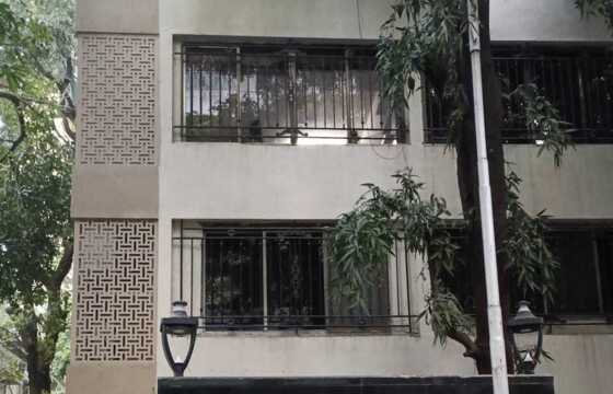 Sale 3 Bhk, 1100 sft, Khar W, Rijuvalika, 11th Rd.