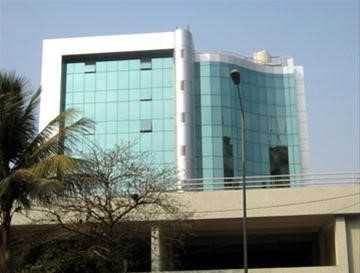 1800 Sq.ft. Commercial Office For Rent At Cosmos Plaza, Andheri West.
