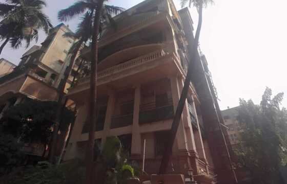 Sale 2 BHK, 800 sft, in Khar W, 33rd Rd, Sadanand Classic.