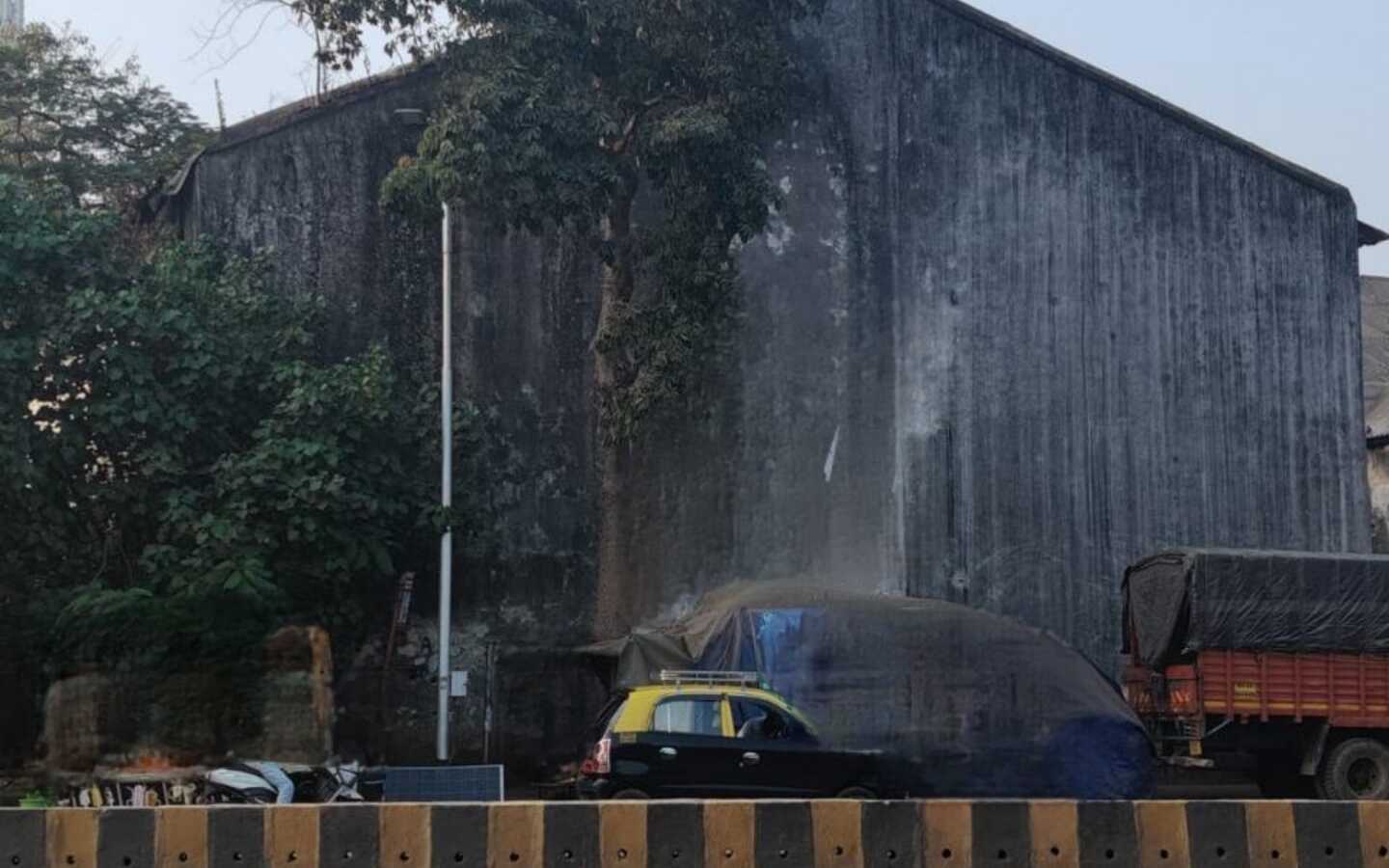 Sale 20,000 sft Industrial Shed in Cotton Green.A Large Industrial Shed Available in the Centre of Mumbai