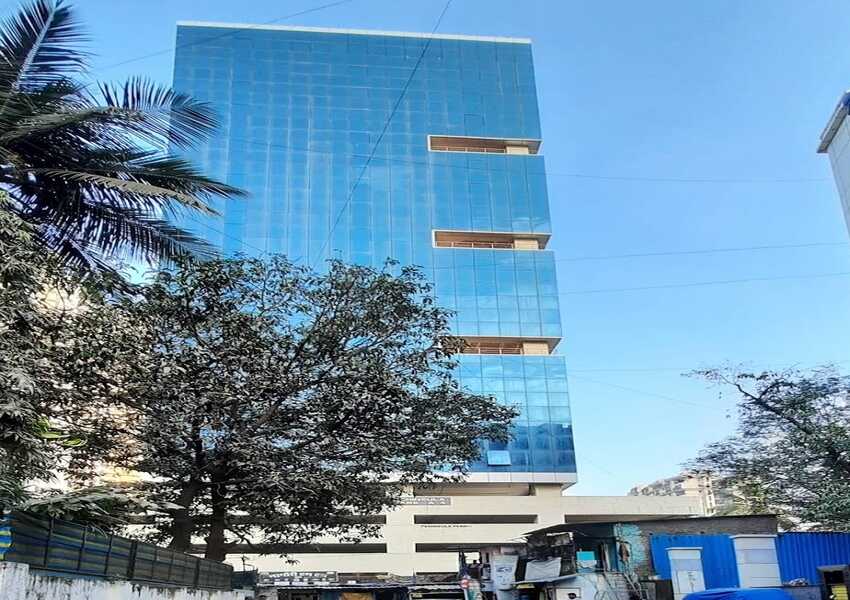 Commercial Office Space for Rent in Peninsula Park, Andheri West.