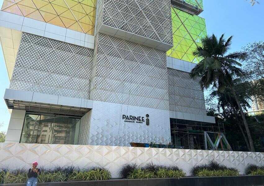 Rent F/F 900sft Office, Off Link Rd Andheri W, Parinee i.
