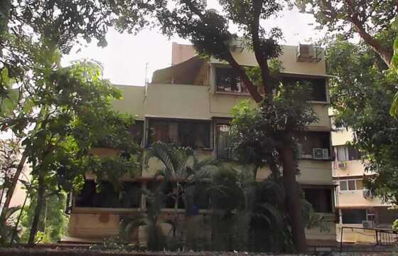 Sale 2 Bhk + Terrace, Bandra W, Rizvi Complex, 800+ sft, Parichay.