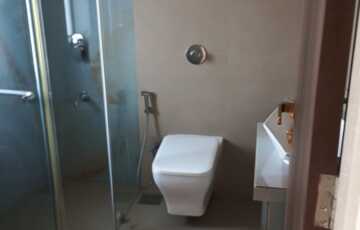 Sale 3 Bhk, 1150 sft, in Juhu, Nr Kelvani Mandal College.