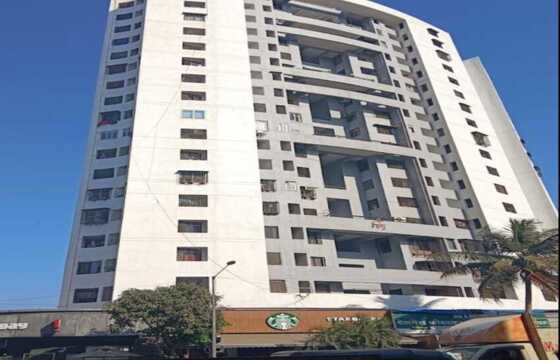 Sale 4 Bhk, 2450 sft, in Andheri W, Oshiwara, Meera Towers.