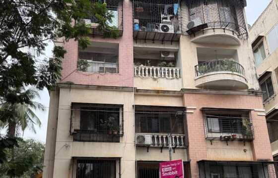 Rent Furnished 2 Bhk in Bandra W, Little Hut.