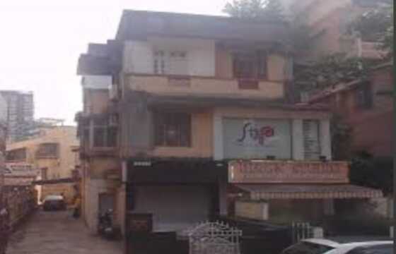 Rent 700 sft Office, Bandra W Waterfield Rd, Manju Villa.