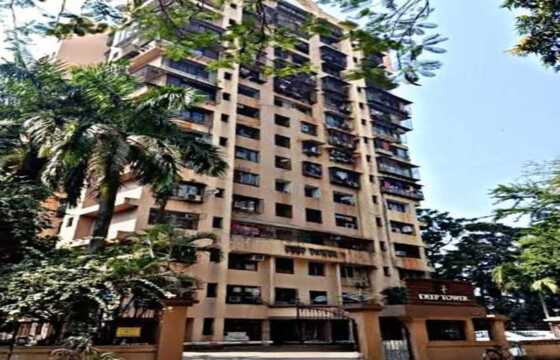 2 BHK Residential Apartment of 750 sq.ft. Carpet Area for Sale at Deep Tower, Andheri West.