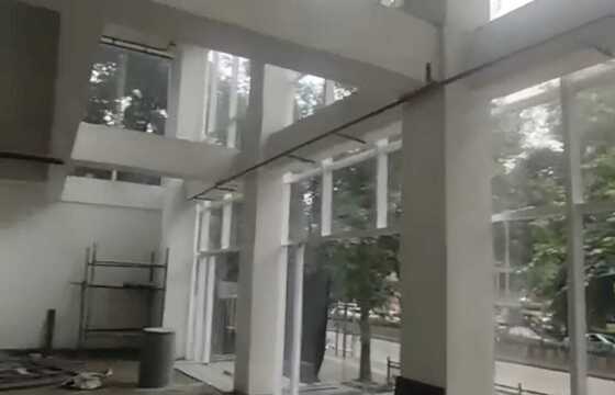 Rent 4000 sft Showroom at Goregaon W, SV Road.