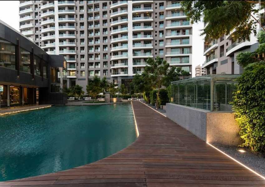 Sale Jodi Flat, Andheri W, Mhada Colony, Windsor Grande.