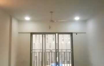 Sale 2 Bhk, 711 sft, in Vile Parle E, Nehru Rd.