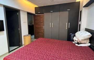 Sale 2 Bhk in Khar W, Ambedkar Rd, Lok Nirman Heights.