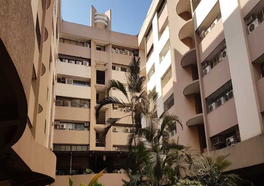 Rent Furnished 1000 sft Office, Andheri W Azad Nagar, Remi Bizcourt.