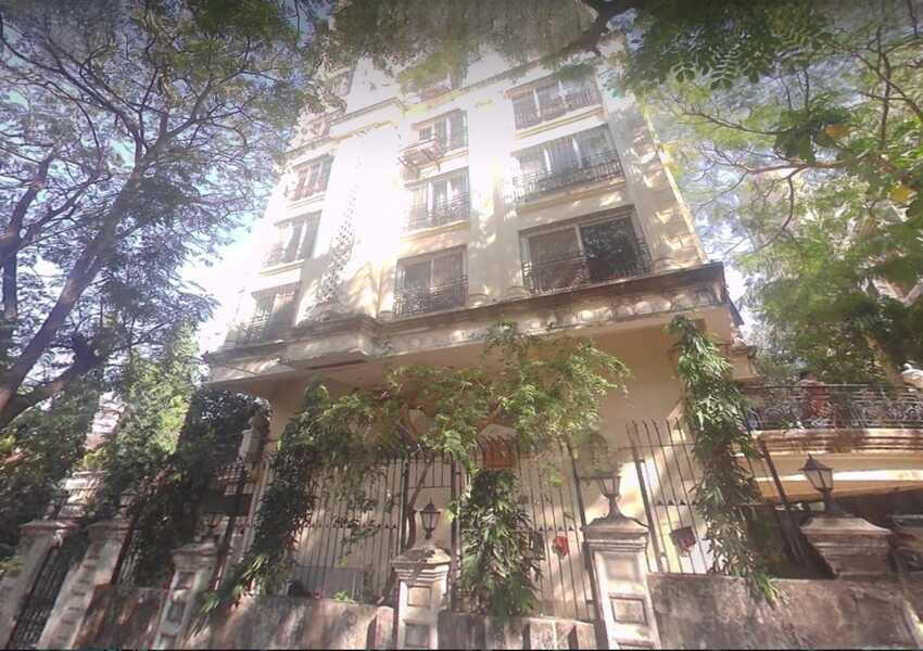 Sale 4 Bhk, Juhu JVPD Scheme, NS Rd no 9, Ugam.