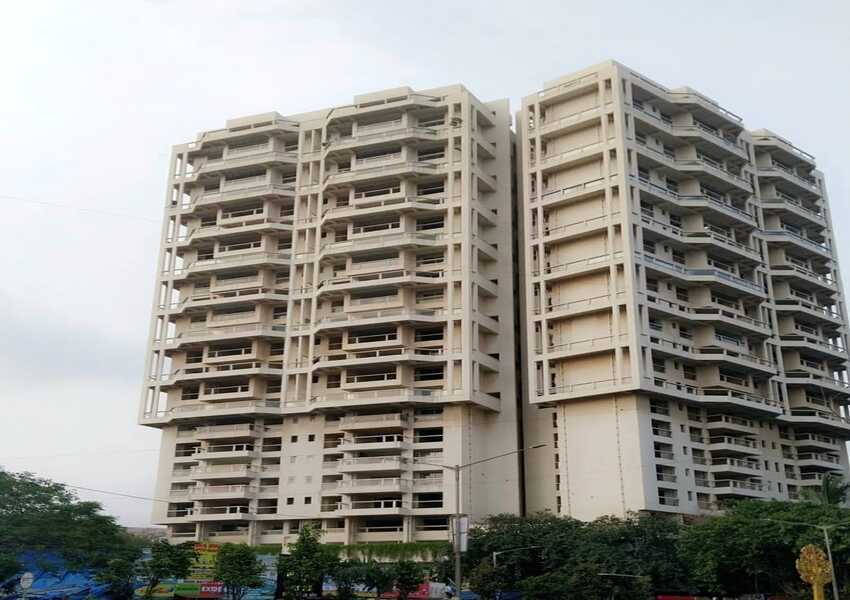 Sale Sea View S/F 4 Bhk, 3300 sft, Bay View, Andheri W Versova.