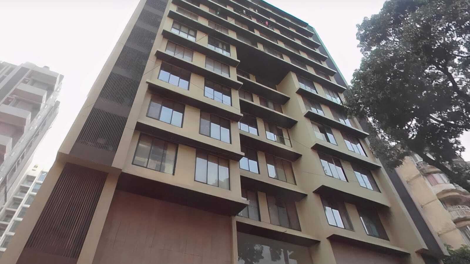 Sale 3 Bhk in Santacruz W, SV Rd, 1000 sft, Valencia.