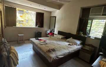 Sale 3 Bhk going for Redevelopment 900 sft in Andheri West, 4 Bungalows.