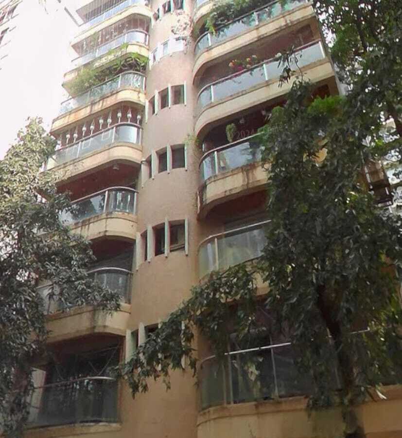 Pre Leased Sale 3 Bhk, 1200 sft, in Bandra W, Bellisima, 15th Rd.
