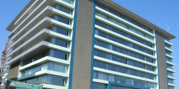 2200 Sq.ft. Commercial Office For Rent At Trade Centre, Kalina, Bandra East. 