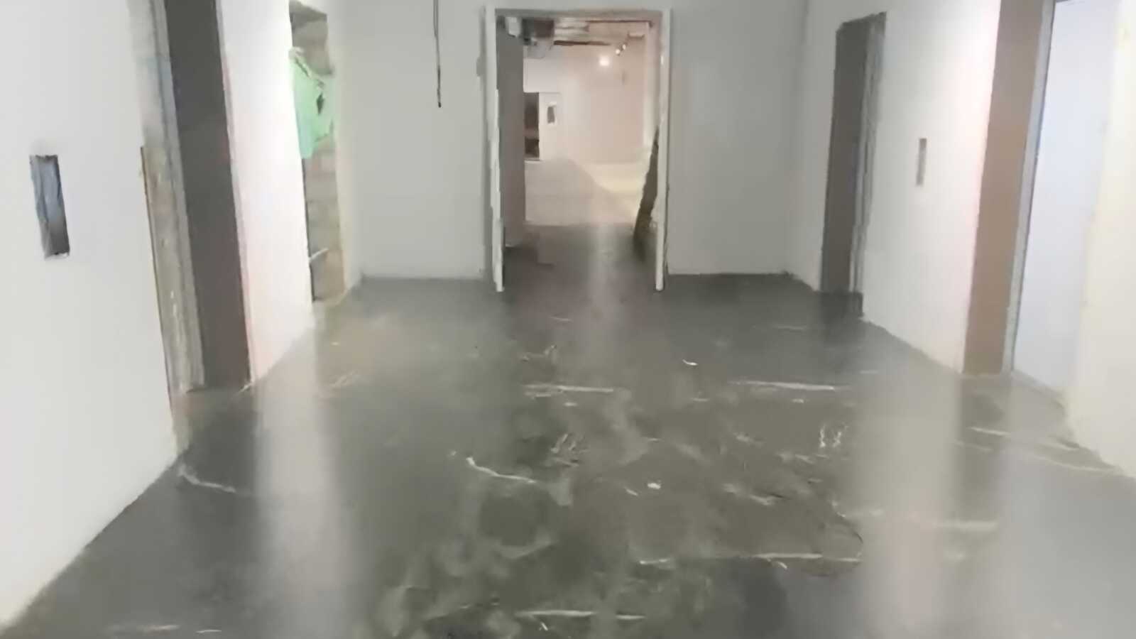 Rent 11,300 sft Office / Production House in Andheri W, Nr Link Rd.