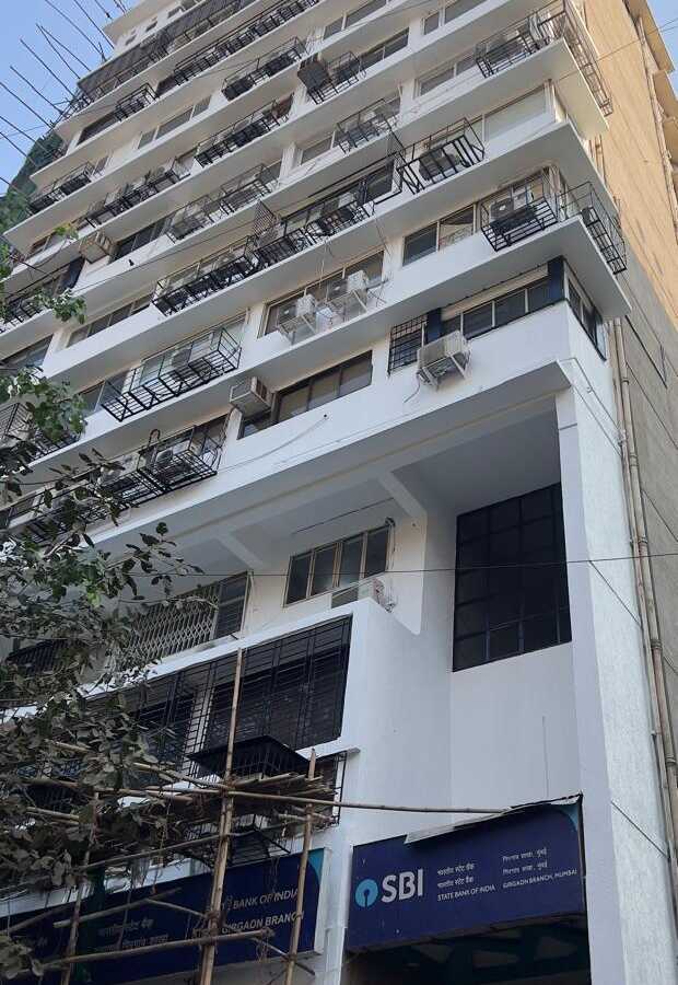 Office for Rent 300 sqft carpet + 100% Mezzanine in Majestic Shopping Centre Opera House Mumbai
