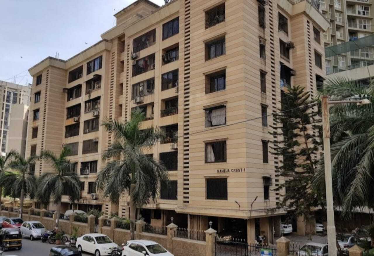 Sale 3 Bhk in Andheri W, Raheja Crest, Shastri Nagar.