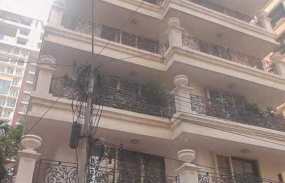 Rent S/F 4 Bhk in Bandra W, Glamour Heights, 21st Rd.