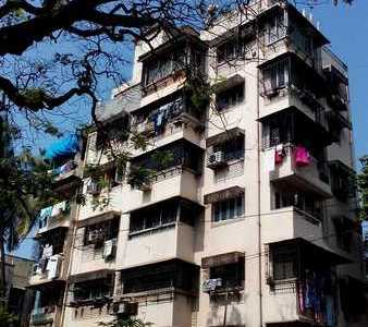 2 BHK Apartment For Rent At 17th Road, Khar West.