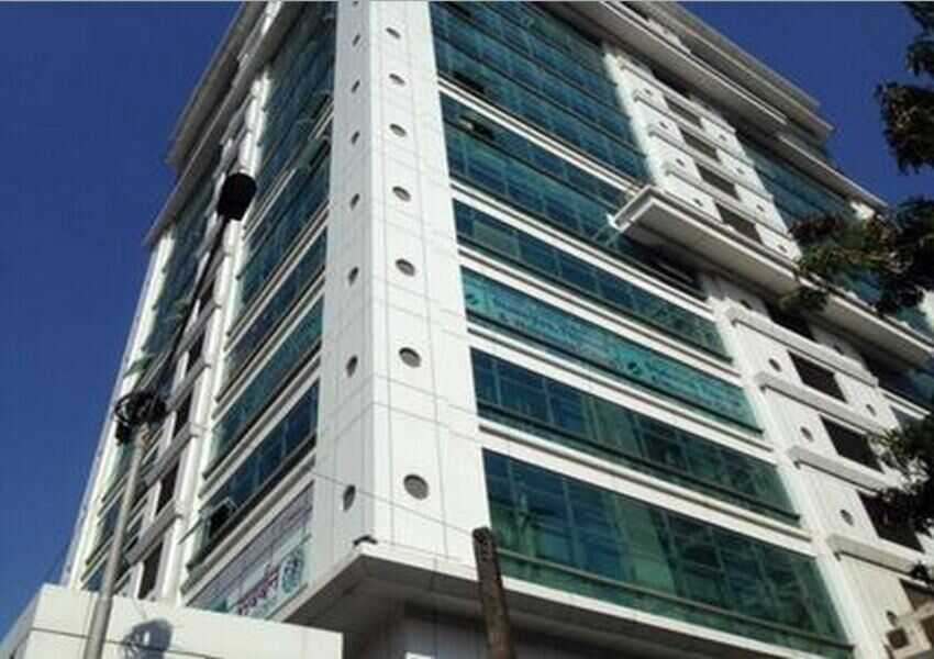 Rent F/F 2200 sft Office, Andheri W Off Lokhandwala Rd, Aston.