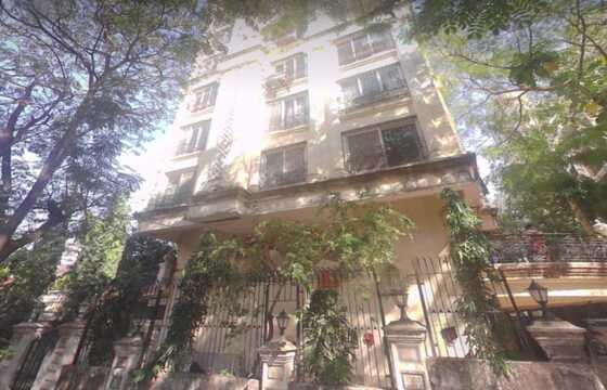 Sale 4 Bhk, Juhu JVPD Scheme, NS Rd no 9, Ugam.