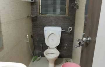 Sale 2 Bhk, 800 sft, in Andheri W, Oshiwara, Sumukh Heights.