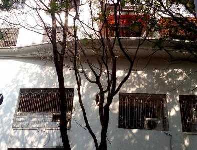 2 BHK Apartment For Rent At St Theresa Road, Bandra West.